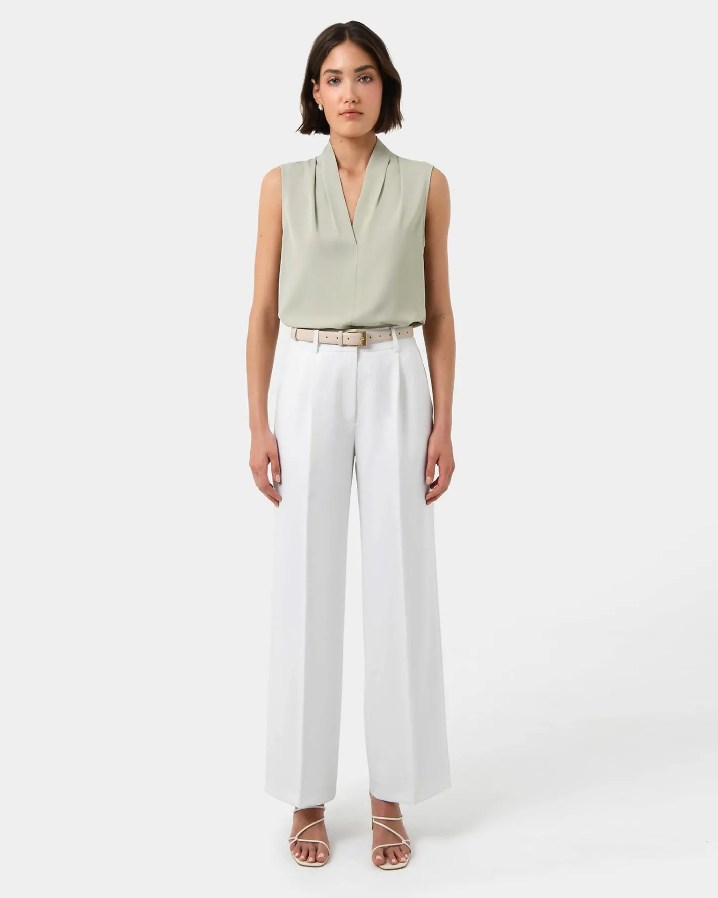 Forcast Alivia 2 V-neck Top Mint Best