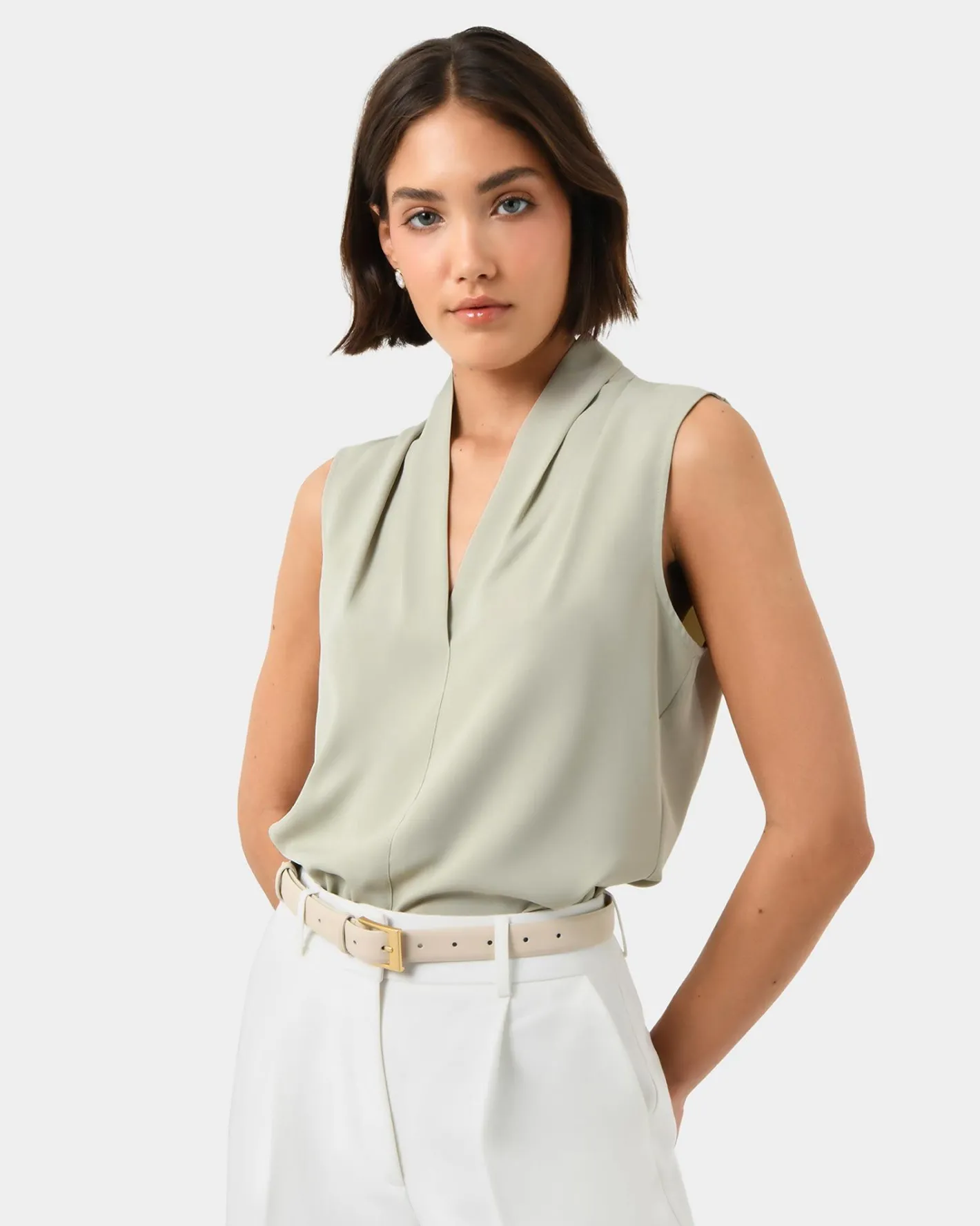 Forcast Alivia 2 V-neck Top Mint Best