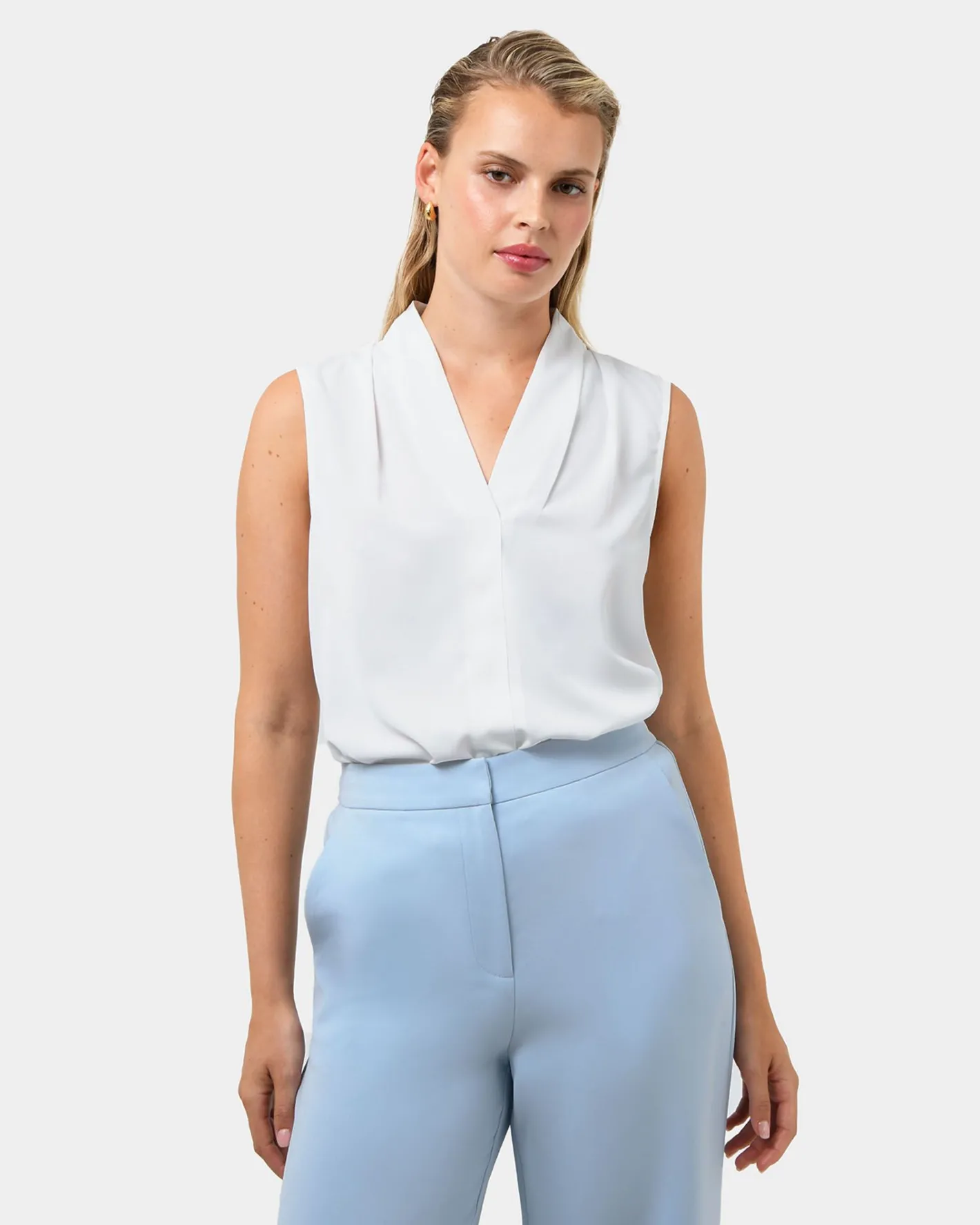 Forcast Alivia 2 V-neck Top Ivory Hot