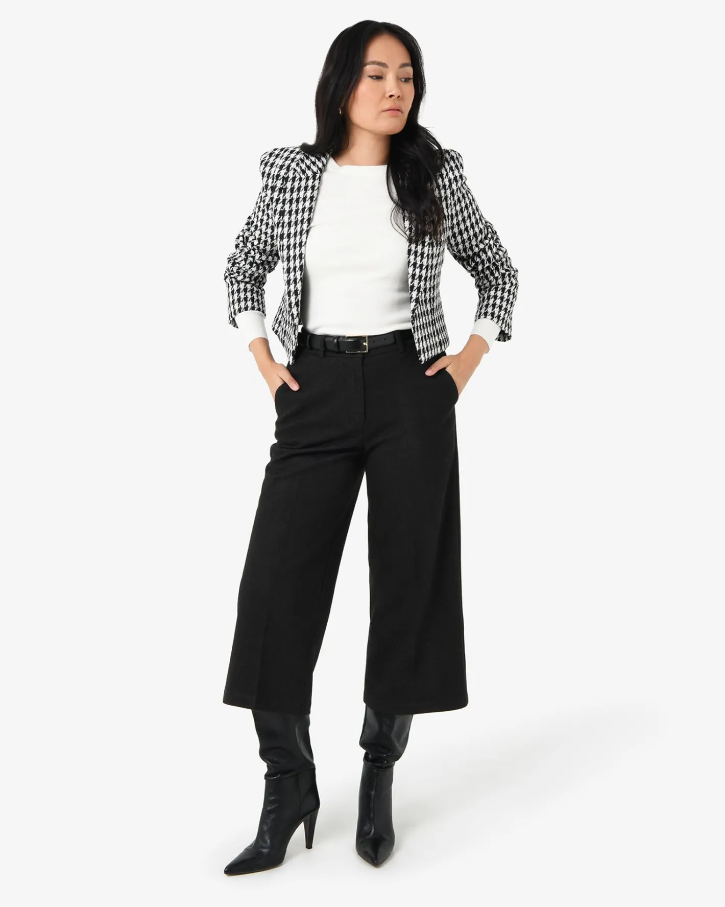 Forcast Bennet Houndstooth Crop Blazer Ivory & Black