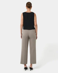 Forcast Blair V-neck Crop Top Black