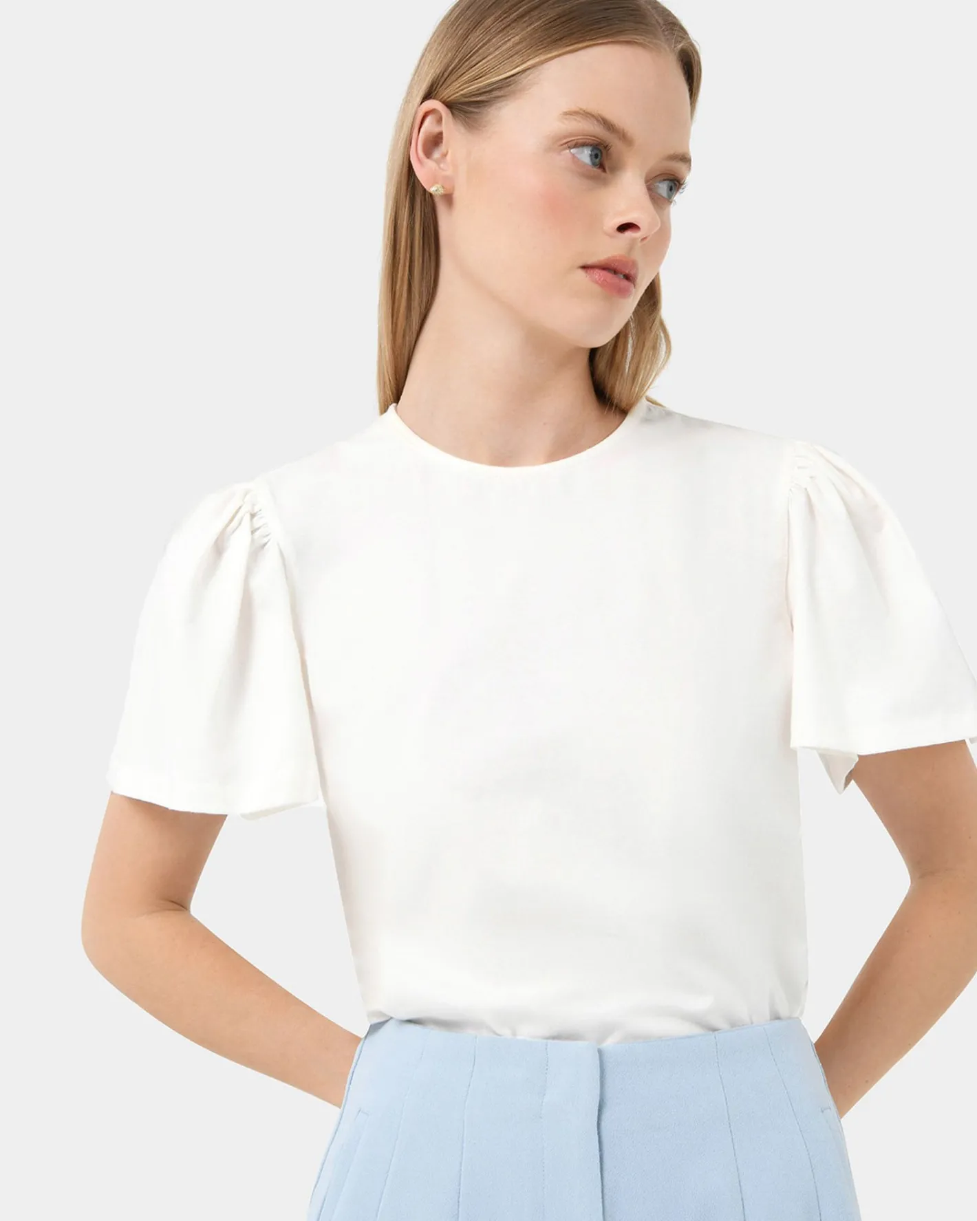 Forcast Cayla Gathered Sleeve Tee Ivory