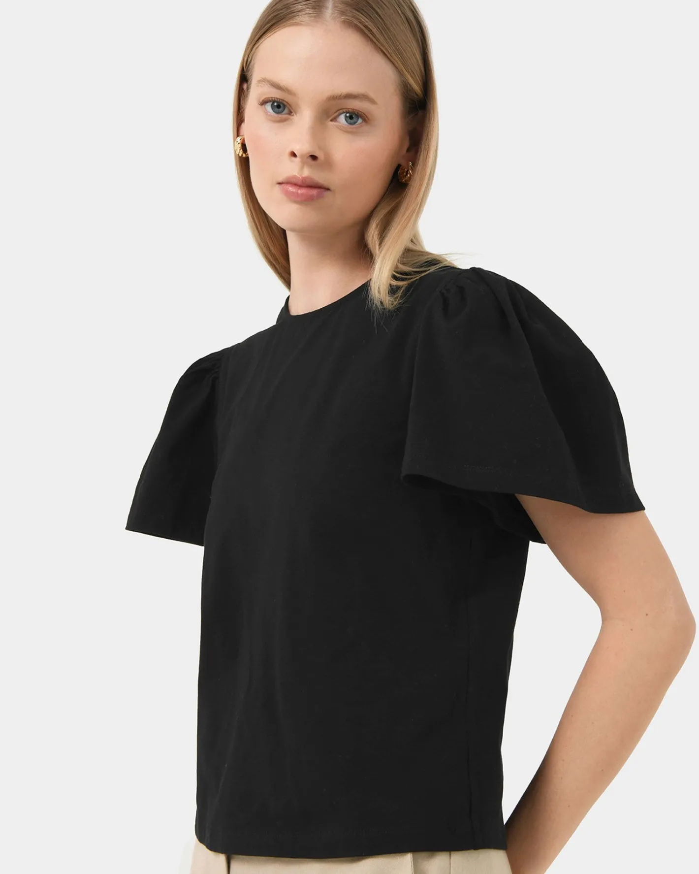 Forcast Cayla Gathered Sleeve Tee Black New