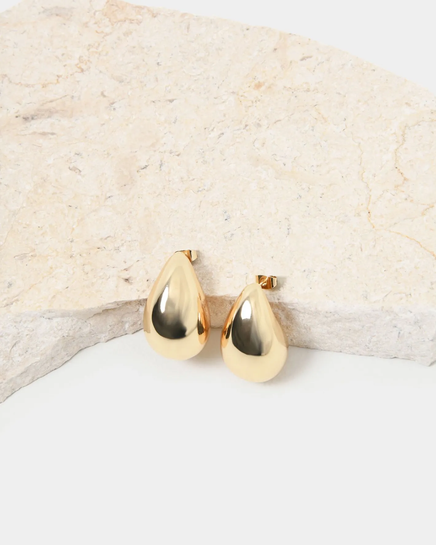 Forcast Kailey Earrings Gold New