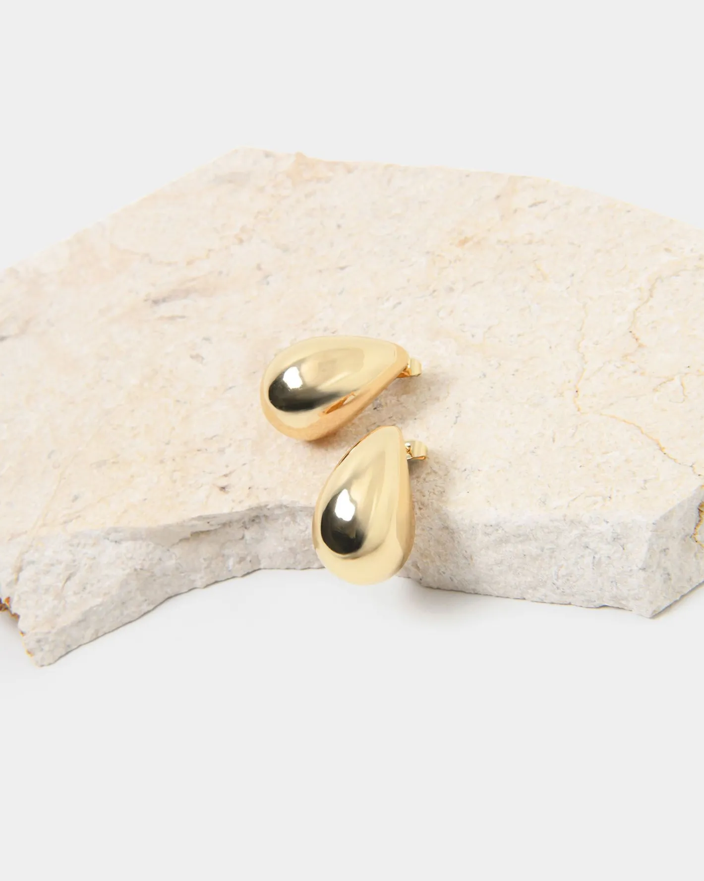 Forcast Kailey Earrings Gold New