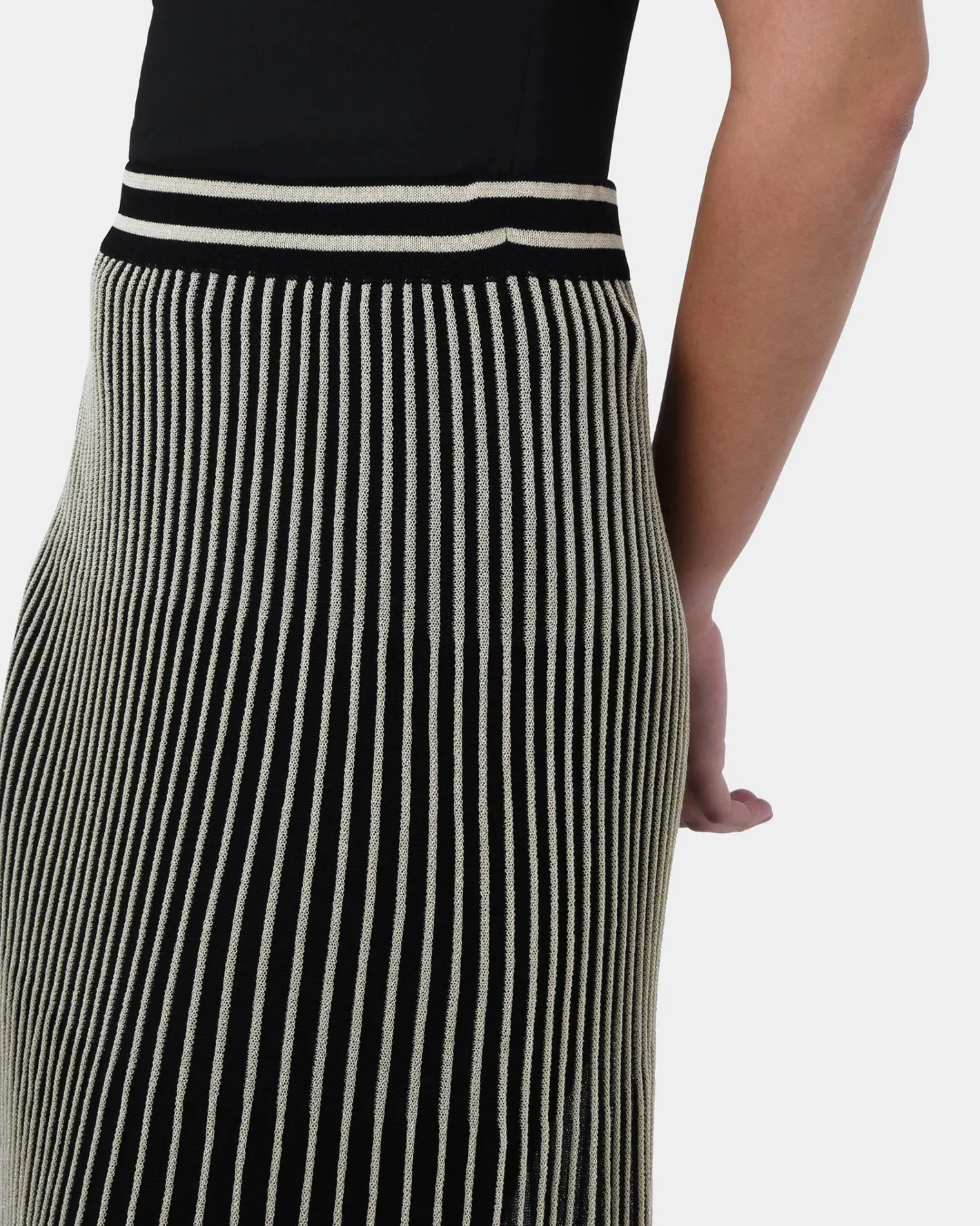 Forcast Lucy Pleat Knit Midi Skirt Black Gold Outlet