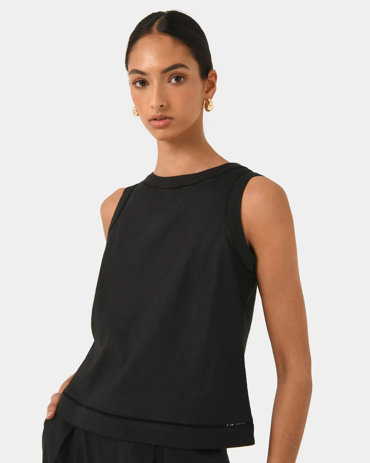 Forcast Perry Linen Embroidery Top Black Best