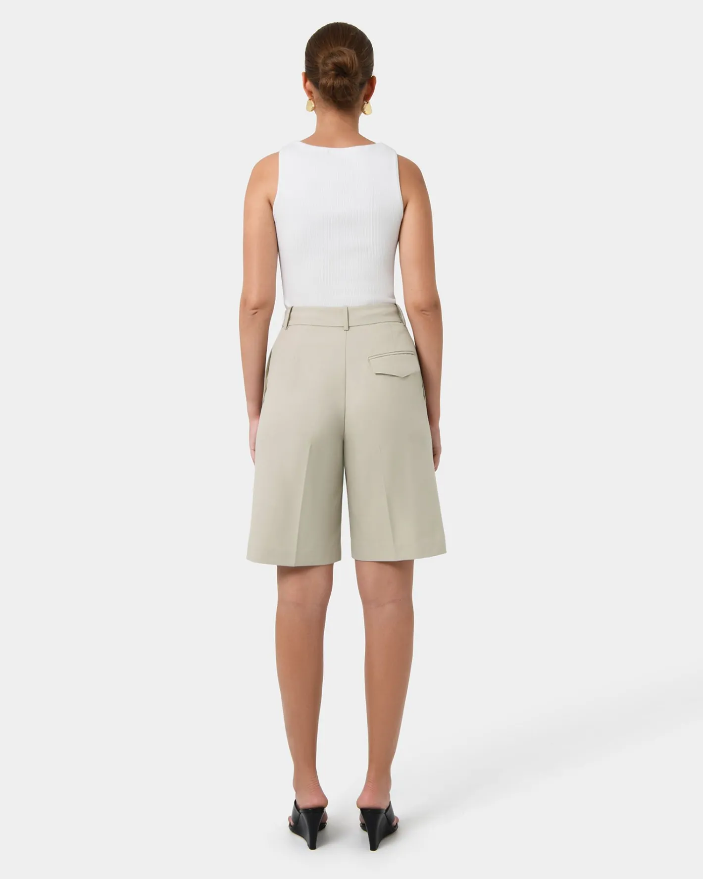 Forcast Sonique Tailored Short Sand New
