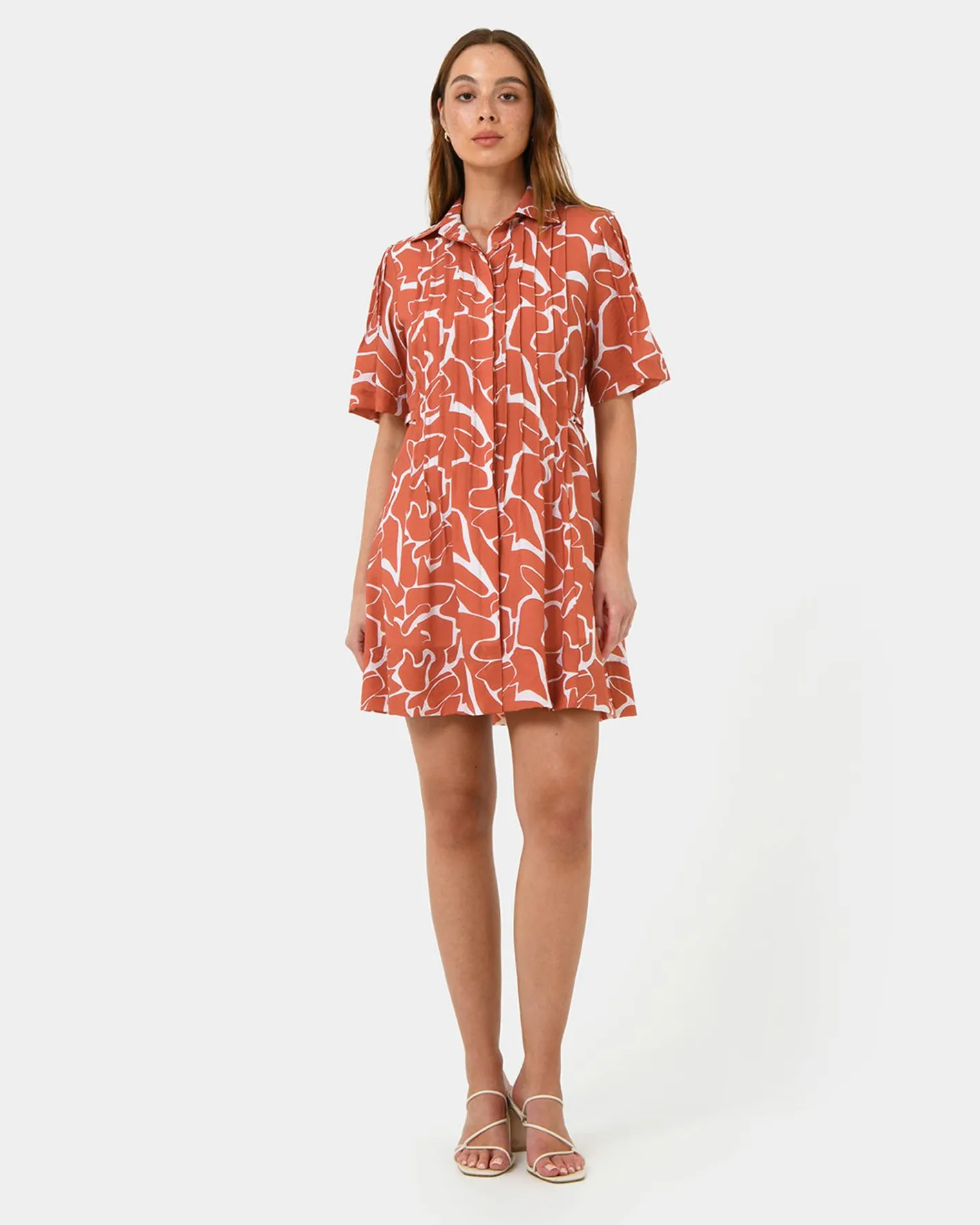 Forcast Sunshine Pleated Dress Coral Print Clearance