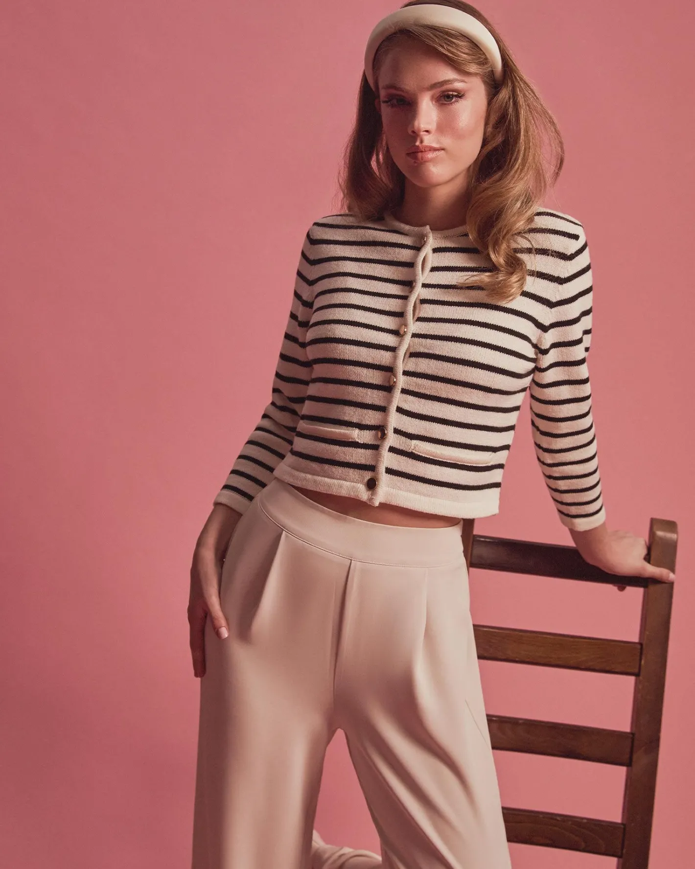 Forcast Tokyo Crop Cardigan Ivory & Black Best