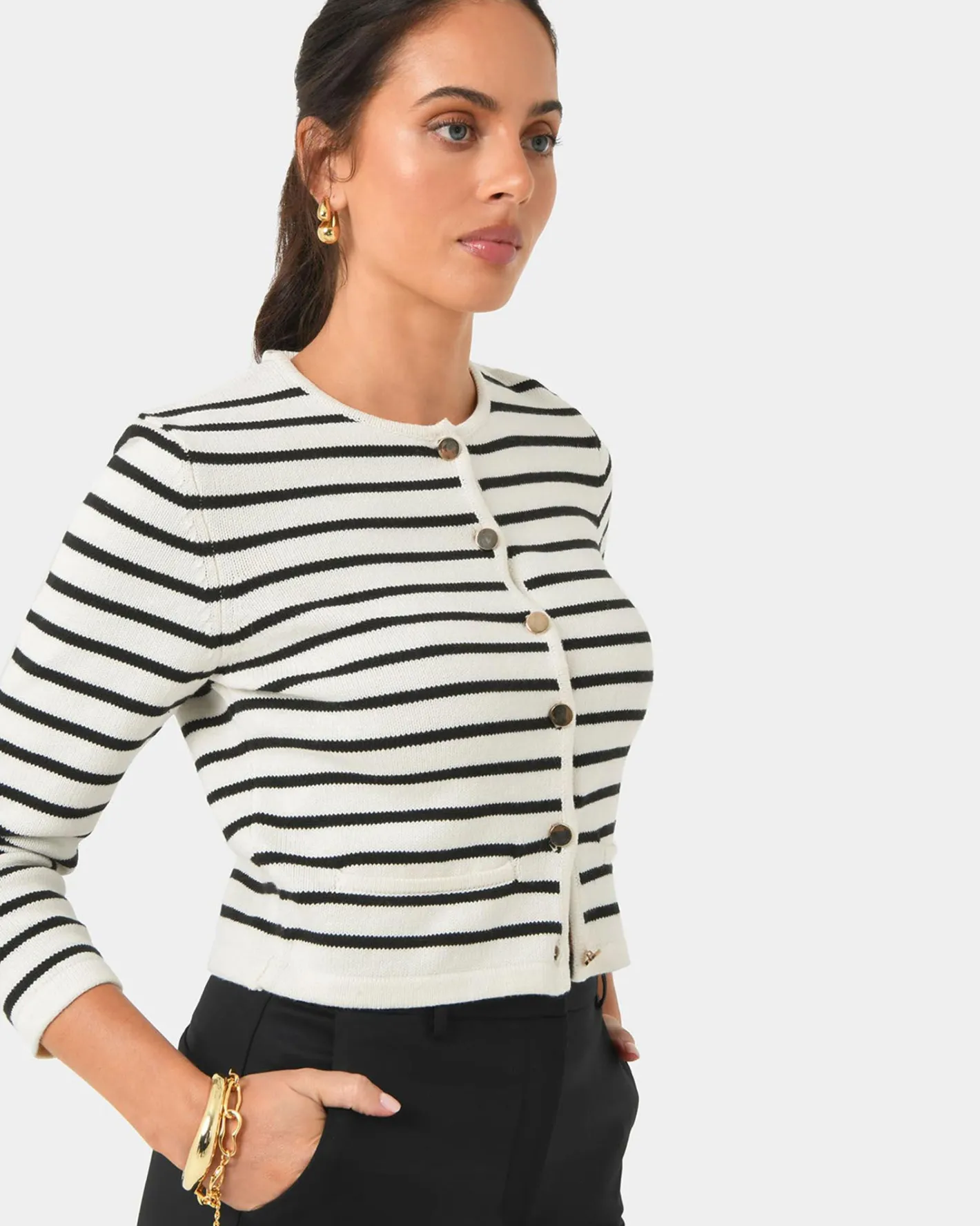 Forcast Tokyo Crop Cardigan Ivory & Black Best